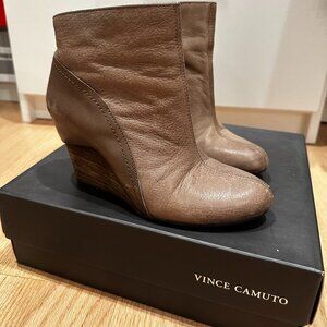 Vince Camuto Taupe Leather Wedges
